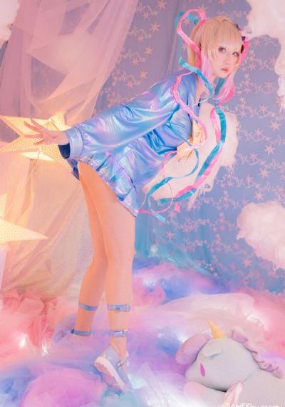 魔法少女与恶曾是敌人. 动漫