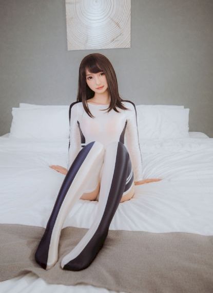 三角窗外是黑夜 动漫
