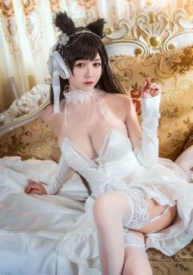 蜜桃臀工地嫂